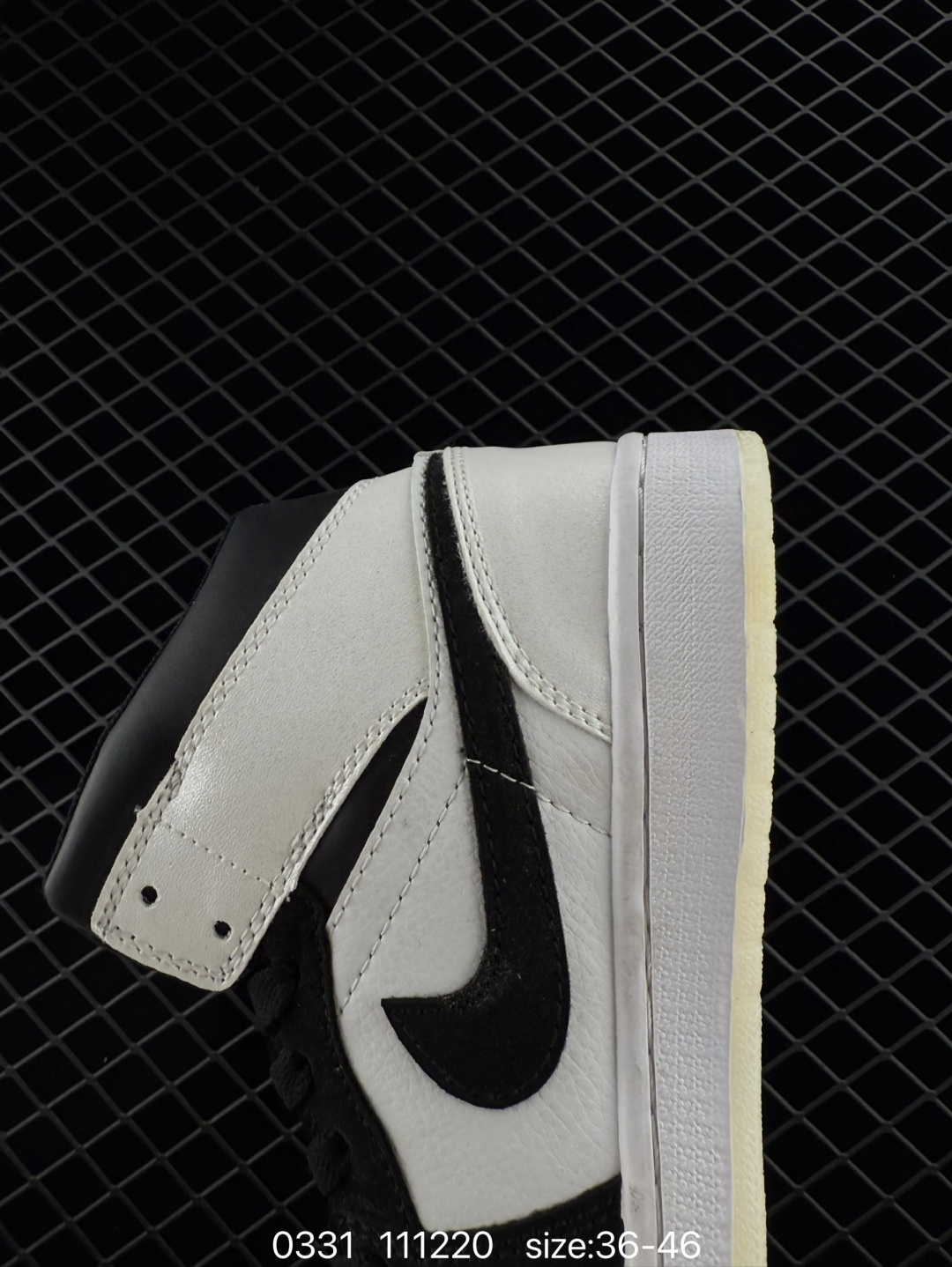 Nike Air Jordan 1 Retro Mid